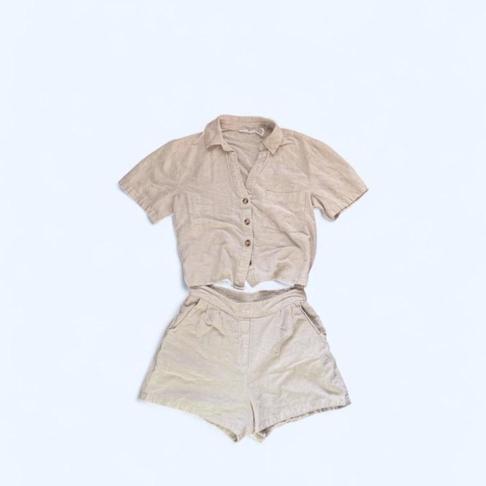 Linen shorts and button up set Size S by Midnight Sky